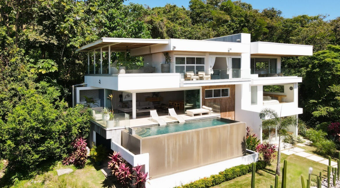 7f02deca-b7e0-45e6-946a-344e8c2759f4